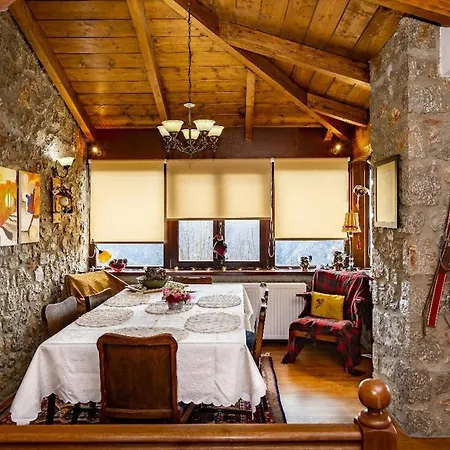 Stone Retreat With Private Pool In شقة *