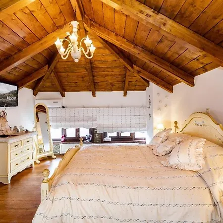 Stone Retreat With Private Pool In أراخوفا