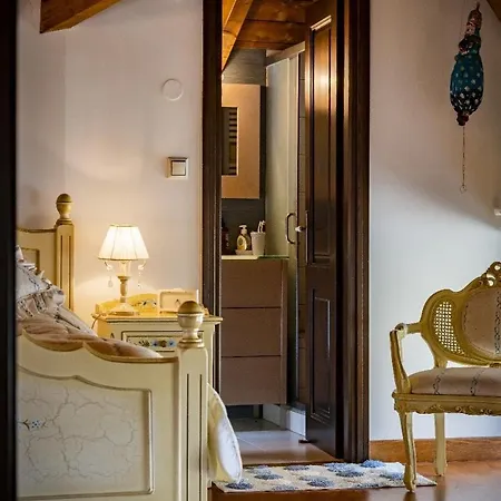 Stone Retreat With Private Pool In Αράχωβα