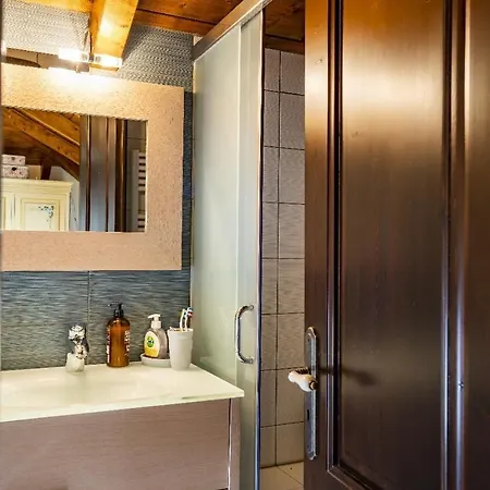 Stone Retreat With Private Pool In